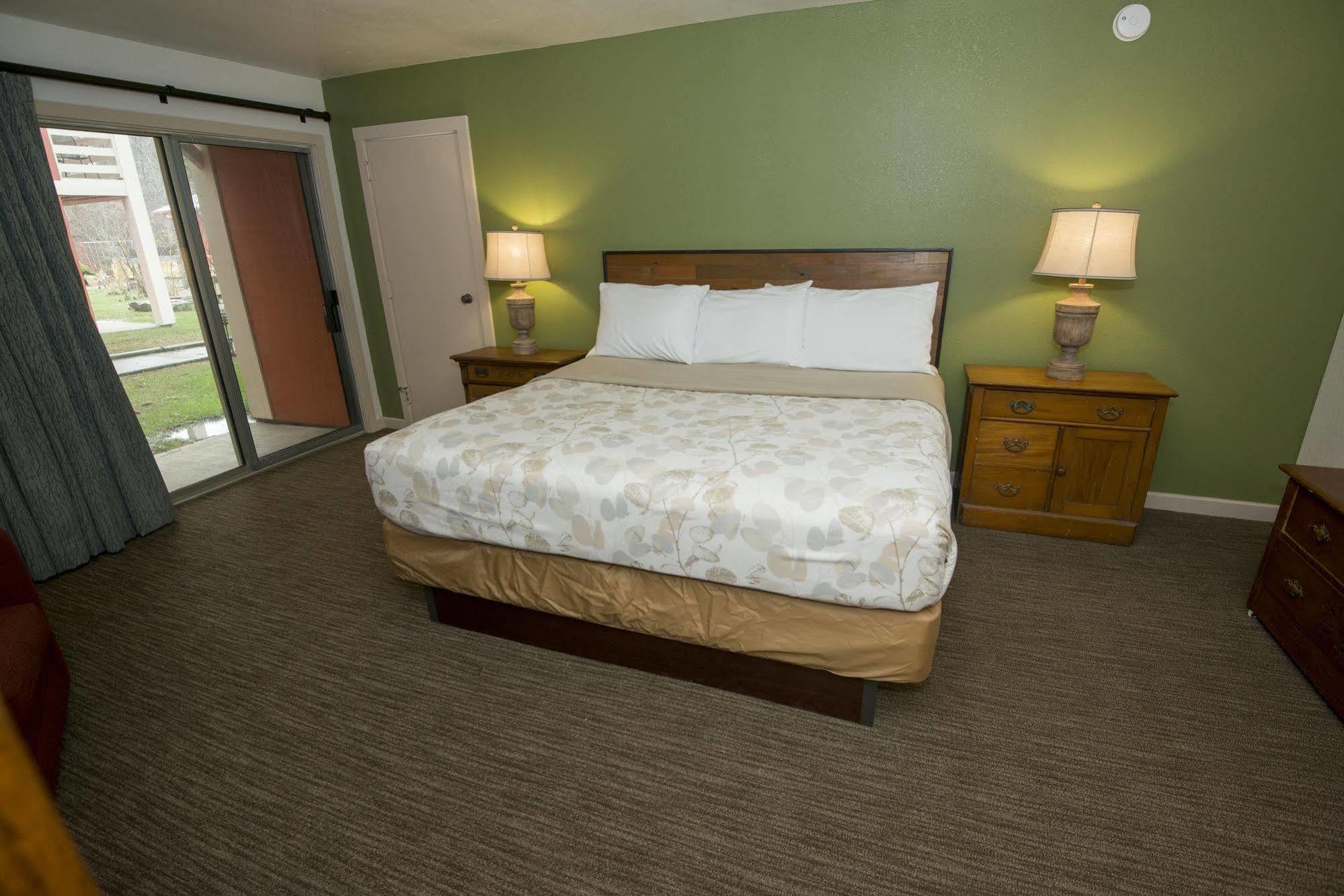 Brown County Inn Nashville Eksteriør billede